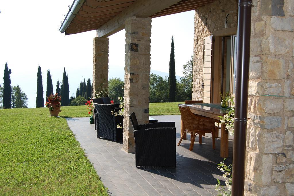 Agriturismo Casa Del Castagneto Gargnano Room photo