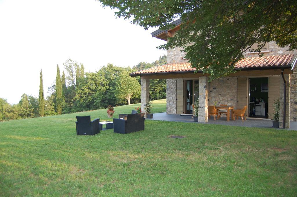 Agriturismo Casa Del Castagneto Gargnano Room photo