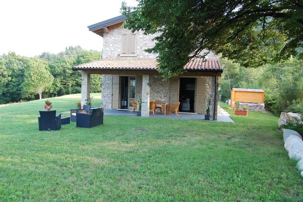 Agriturismo Casa Del Castagneto Gargnano Room photo