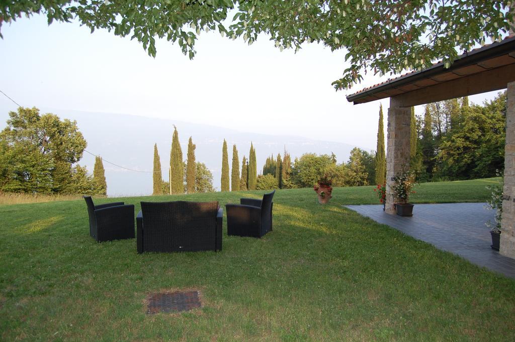 Agriturismo Casa Del Castagneto Gargnano Room photo